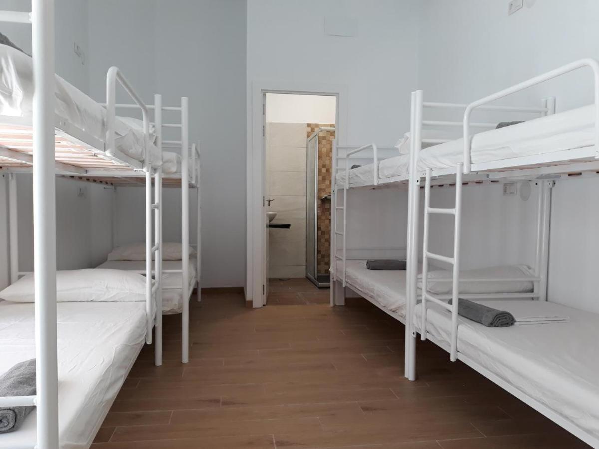 Hub Hostel Севілья Екстер'єр фото